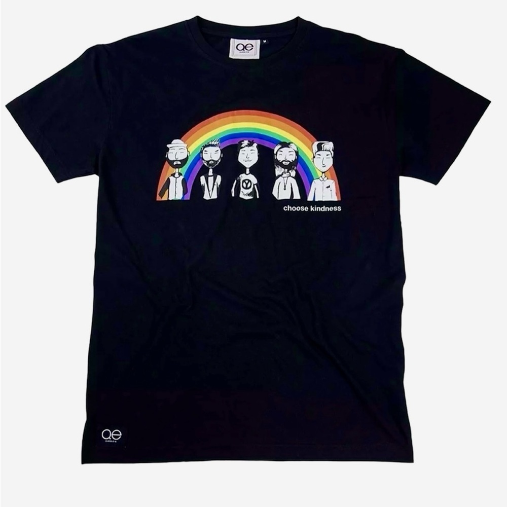 🏳️‍🌈 NWT! QE Rainbow Unisex Choose Kindness TShirt